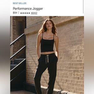 Black Vuori Halo performance joggers size small